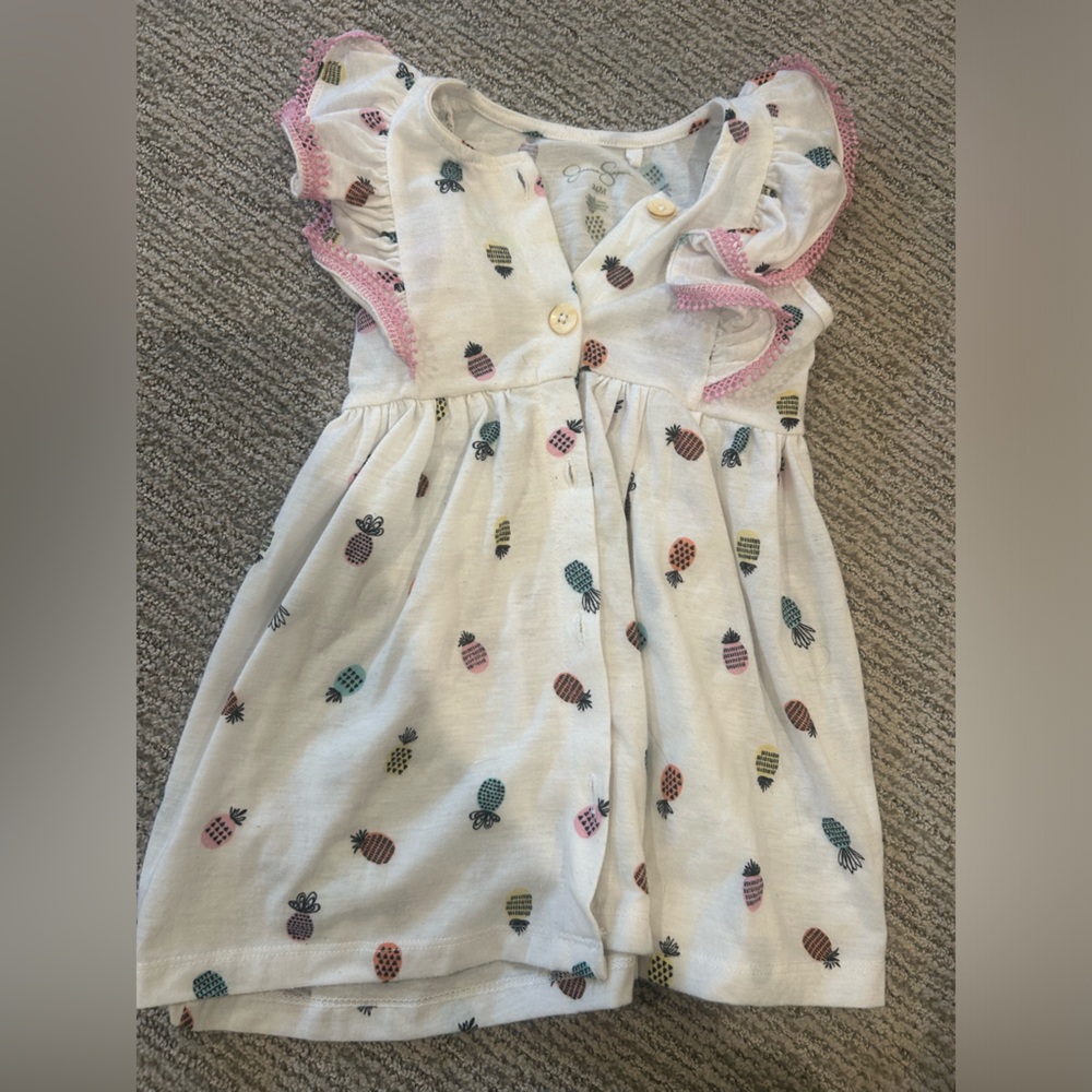 24m Jessica Simpson pineapple dress